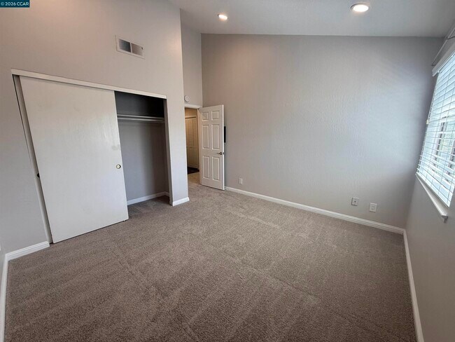 Building Photo - 1144 Maywood Ln