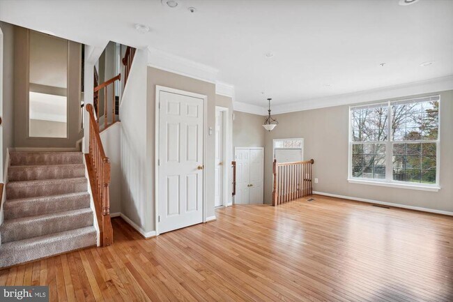 Building Photo - 25404 Upper Clubhouse Dr