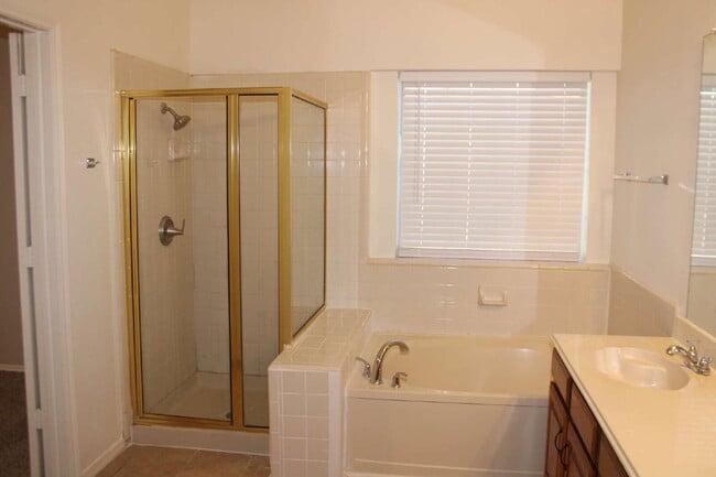 Building Photo - 1620 Tuley St