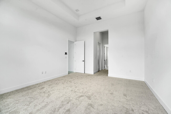 Building Photo - 13069 Feathering Wy