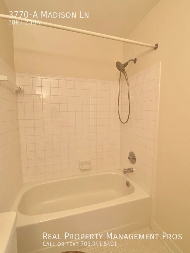 Building Photo - 3770-A Madison Ln-