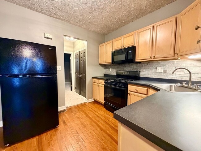 Building Photo - 2614 Larkins Wy