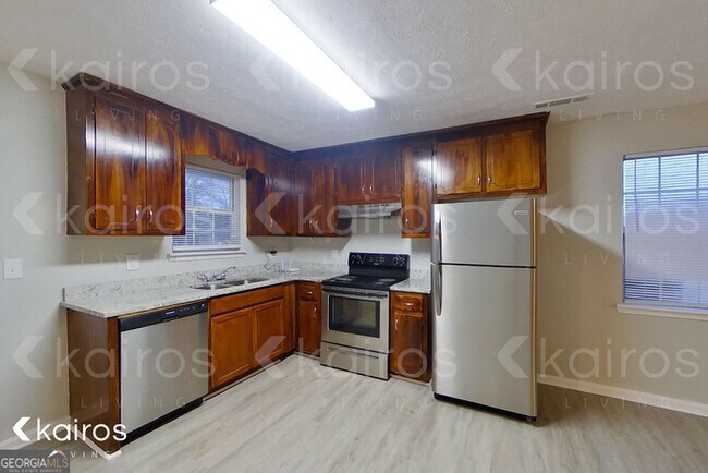 Building Photo - 100 Deer Pkwy