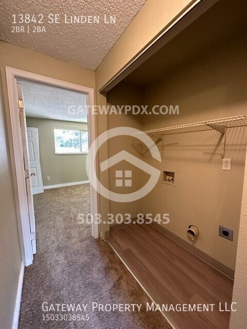 Building Photo - 13842 SE Linden Ln