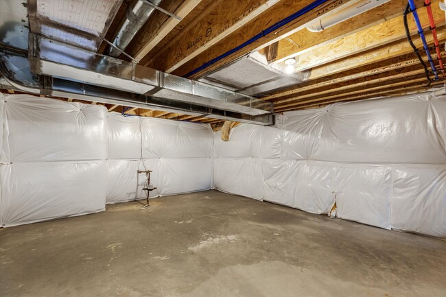 Building Photo - 6370 Avalon Wy