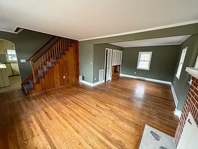 Building Photo - Charming Barnegat Retreat – Cozy 3-Bed Hom...