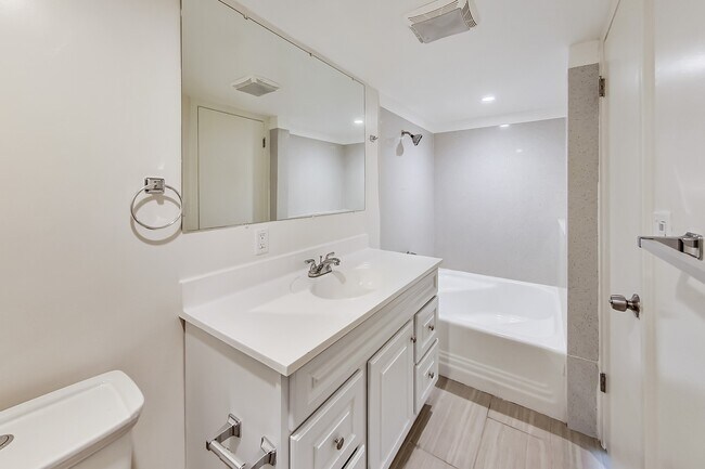 Floorplan - 245 Lee Street