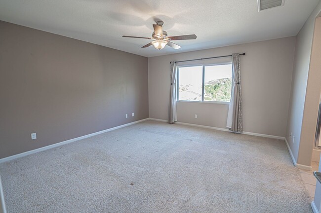 Building Photo - Fair Oaks Ranch 4 Bedroom Rental Home in C...