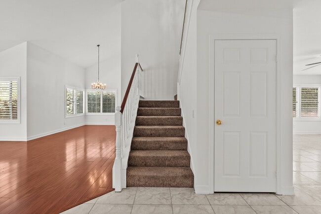 Building Photo - 7231 Spring Ct