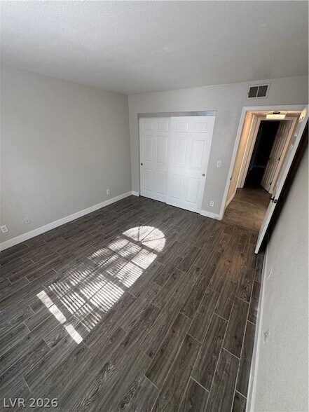Building Photo - 2985 Juniper Hills Blvd