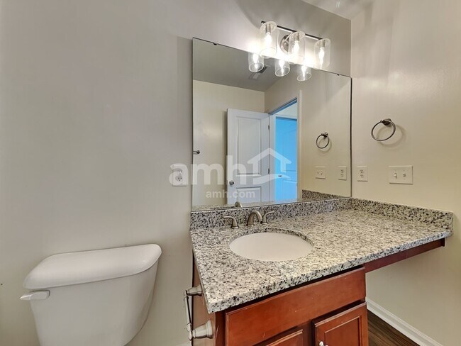 Building Photo - 280 Cameron St