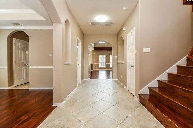 Building Photo - 26011 Pebble Terrane Ln