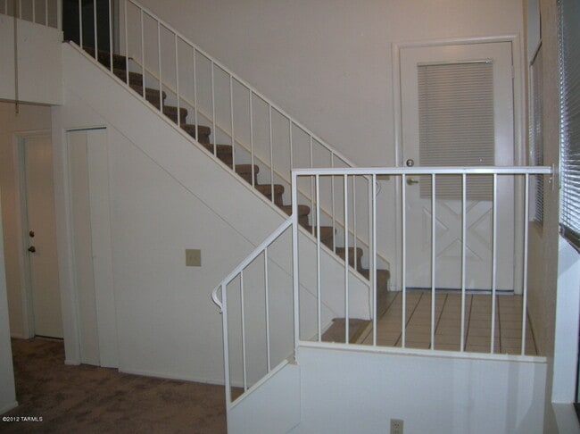 Building Photo - 8645 N Auriga Way