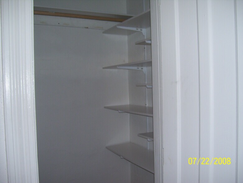 Building Photo - 914 N Salina St