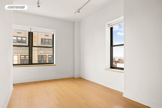 Building Photo - 110 Livingston St