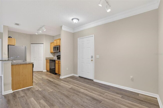 Building Photo - 4207 S Dale Mabry Hwy