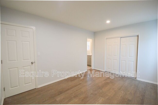 Building Photo - 5440 S J St
