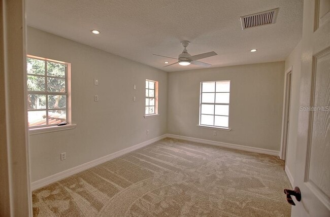 Building Photo - 5908 S Switzer Ave