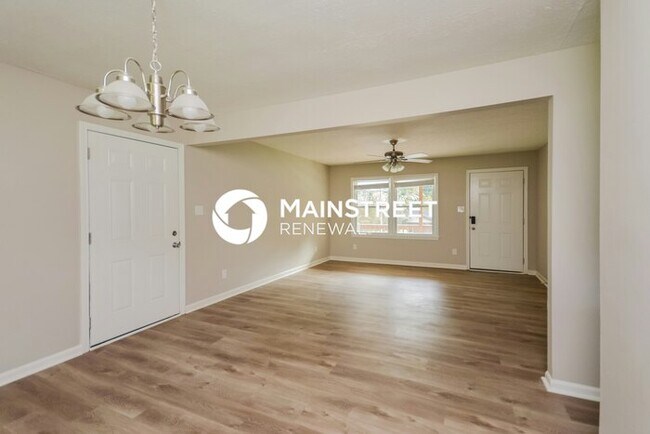Building Photo - 3 Bedroom Pet-Friendly Home in COVINGTON, GA with Main Street Renewal