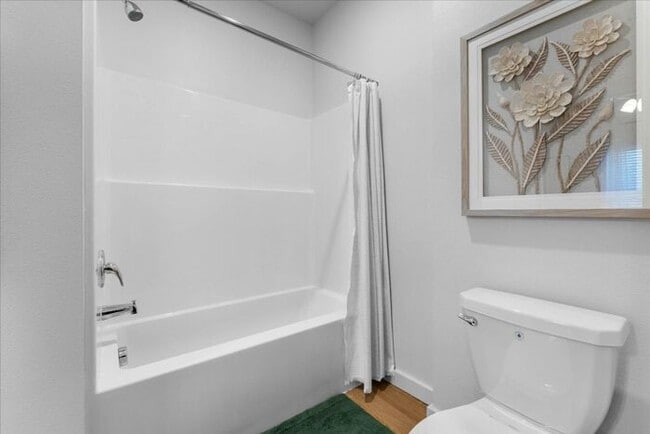Building Photo - Lease & Save This Labor Day! Brand-New 1 Bed | 1 Bath Near the University of Arkansas — Just $99 ...