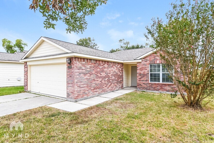 Building Photo - 4806 Comal River Loop