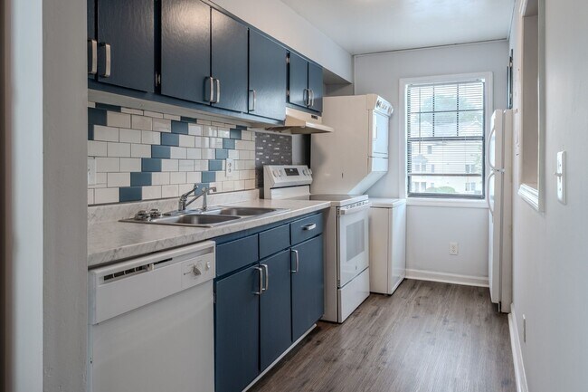 Building Photo - 290 Appleby Dr