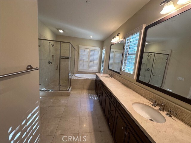 Building Photo - 74 Nassau