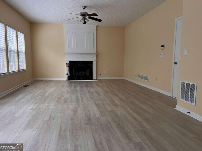 Building Photo - 4127 Medlock Wood Dr SW
