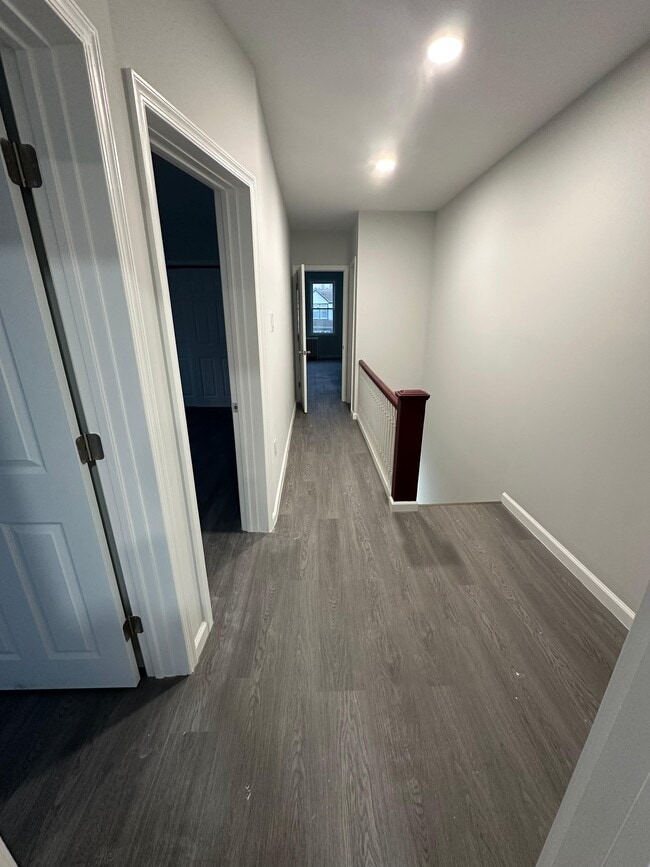 Building Photo - 2026 Bleigh Ave