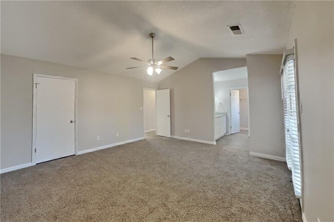 Building Photo - 4901 Duncan Wood Dr