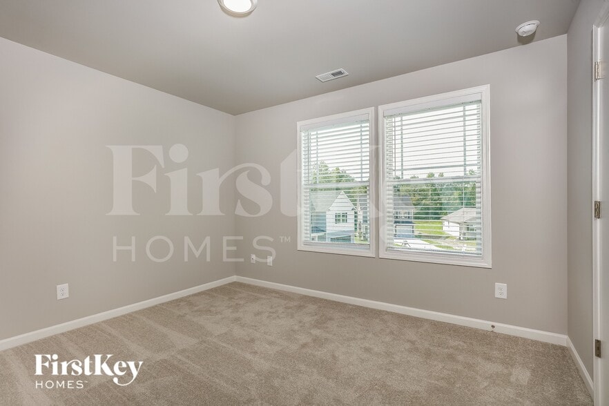 Building Photo - 171 Winter Red Wy