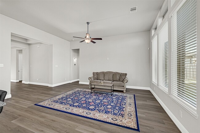 Building Photo - 430 Rita Blanca Dr