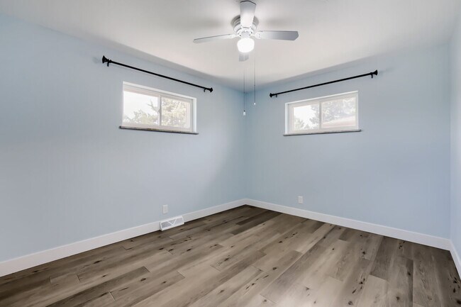 Building Photo - 16125 W 13th Pl