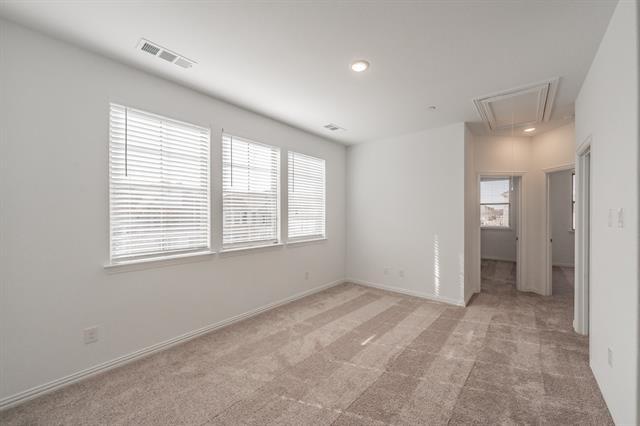 Building Photo - 405 Matchbox St