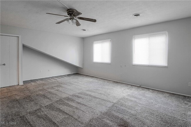 Building Photo - 27 Landings Way