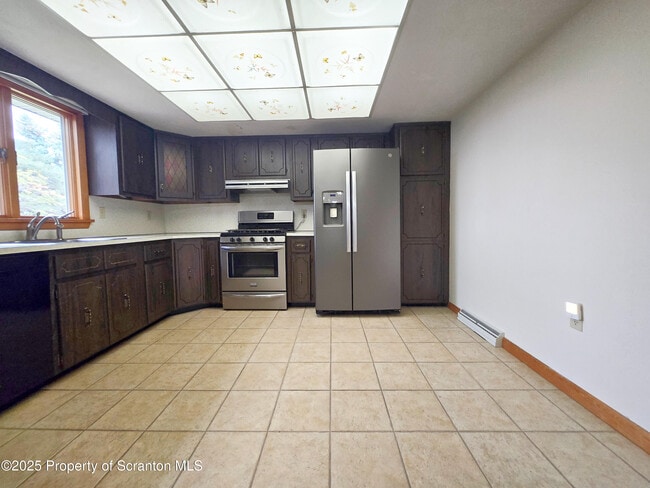 Building Photo - 925 Jessup Ave