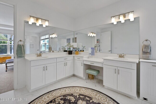 Building Photo - 175 Marquesa Cir