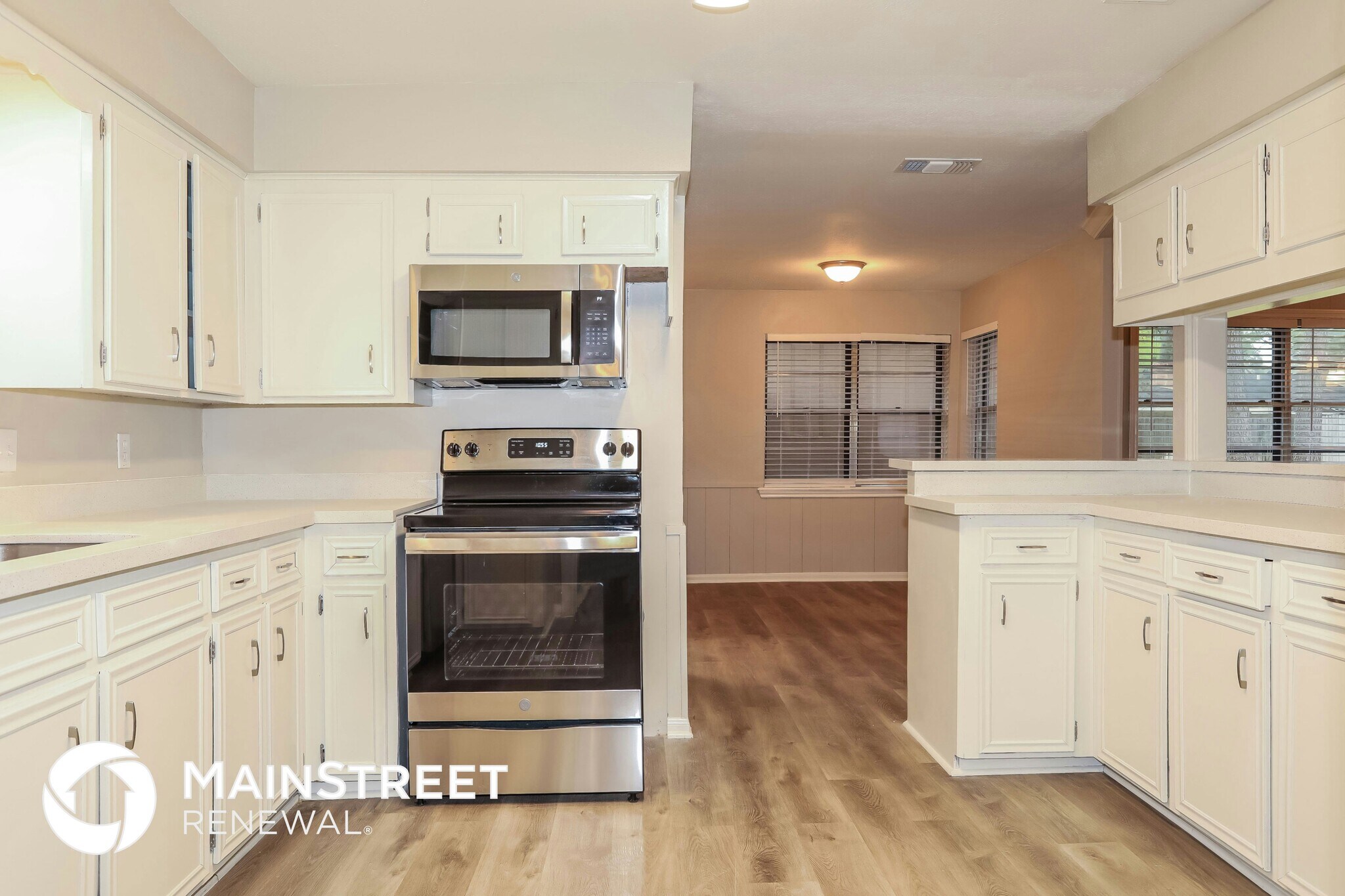 Building Photo - 25414 Foxbriar Ln
