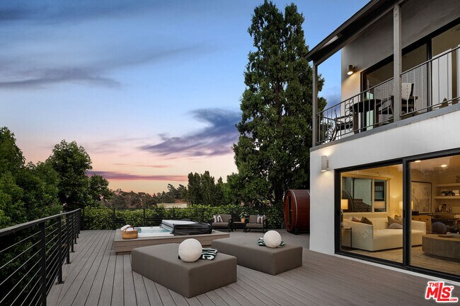 Building Photo - 3360 Ley Dr