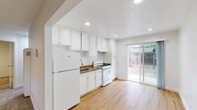 Building Photo - 15431 Marty Dr