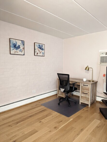 Building Photo - 204 E Bailey Rd