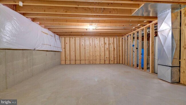 Building Photo - 12308 Putters Ct