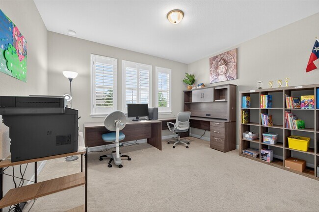 Building Photo - 2726 Tumlinson Dr