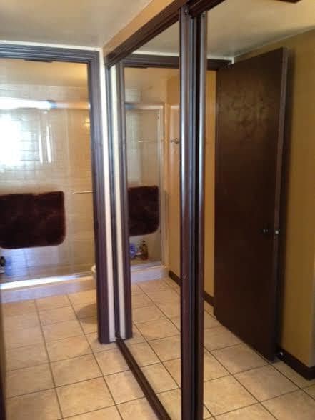 Building Photo - 3 Bedroom Condo in Sunset Mesa