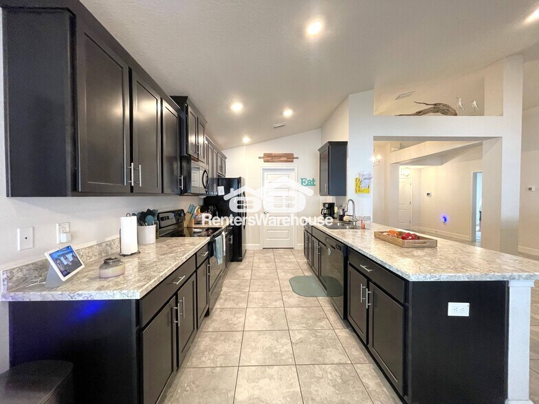 Building Photo - 11819 Sutter Gate Loop