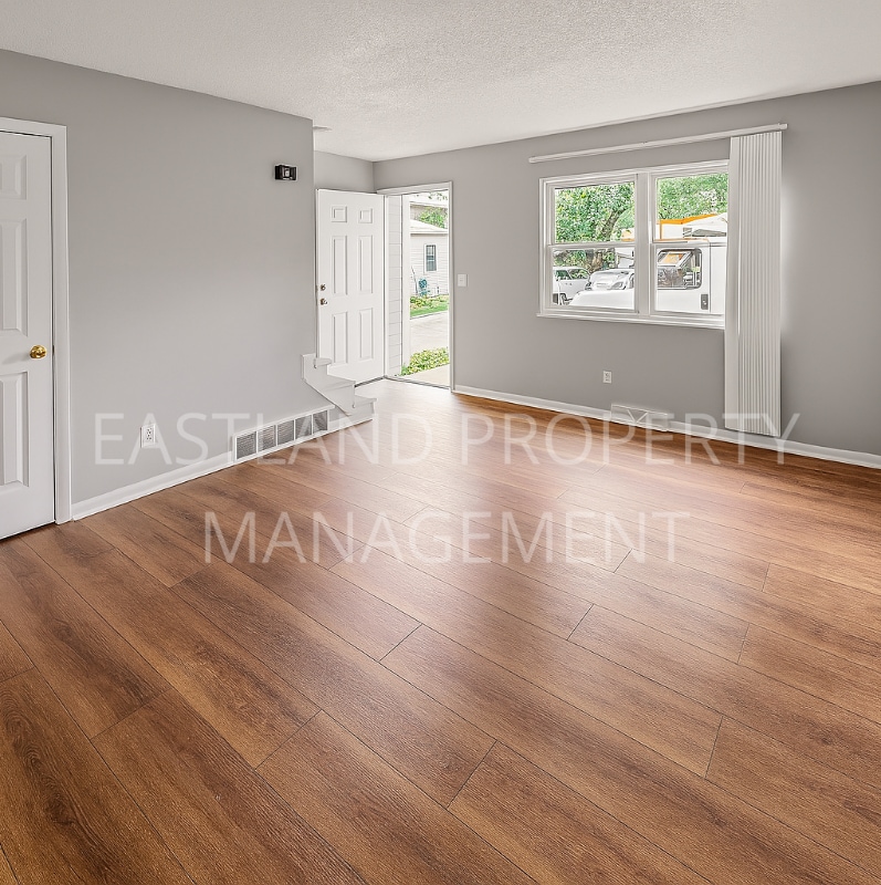 Building Photo - 1719 W Bancroft St