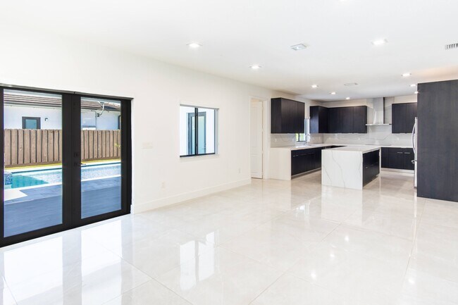 Building Photo - 2030 SW 145th Ave