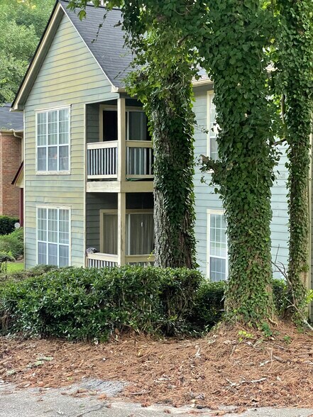 Building Photo - 5526 Mountain Springs Cir