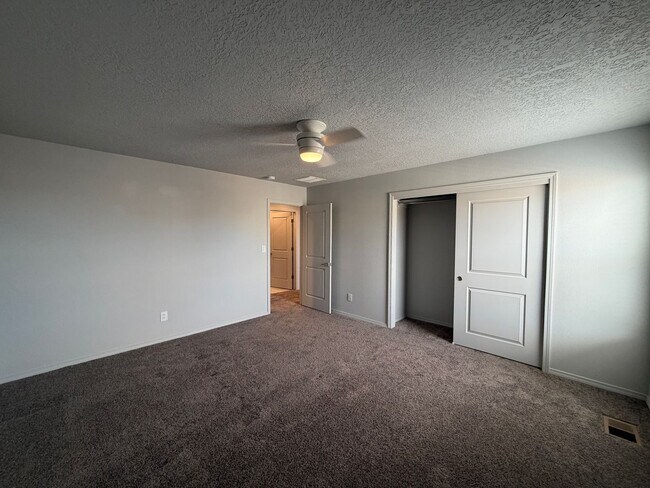 Building Photo - 3 Bedroom New Build Town Home in Mesa Del Sol Near Netflix Studios!