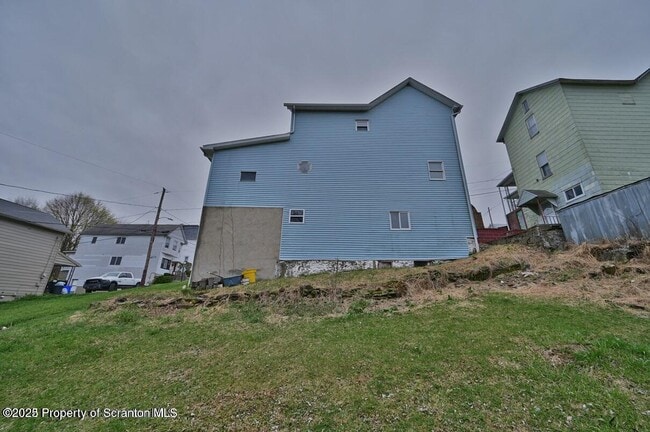 Building Photo - 189 Johnson St